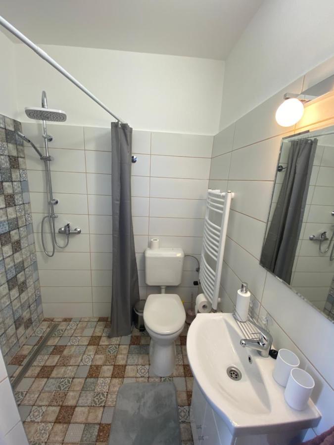 אגר Rad-Var Apartmanhaz מראה חיצוני תמונה